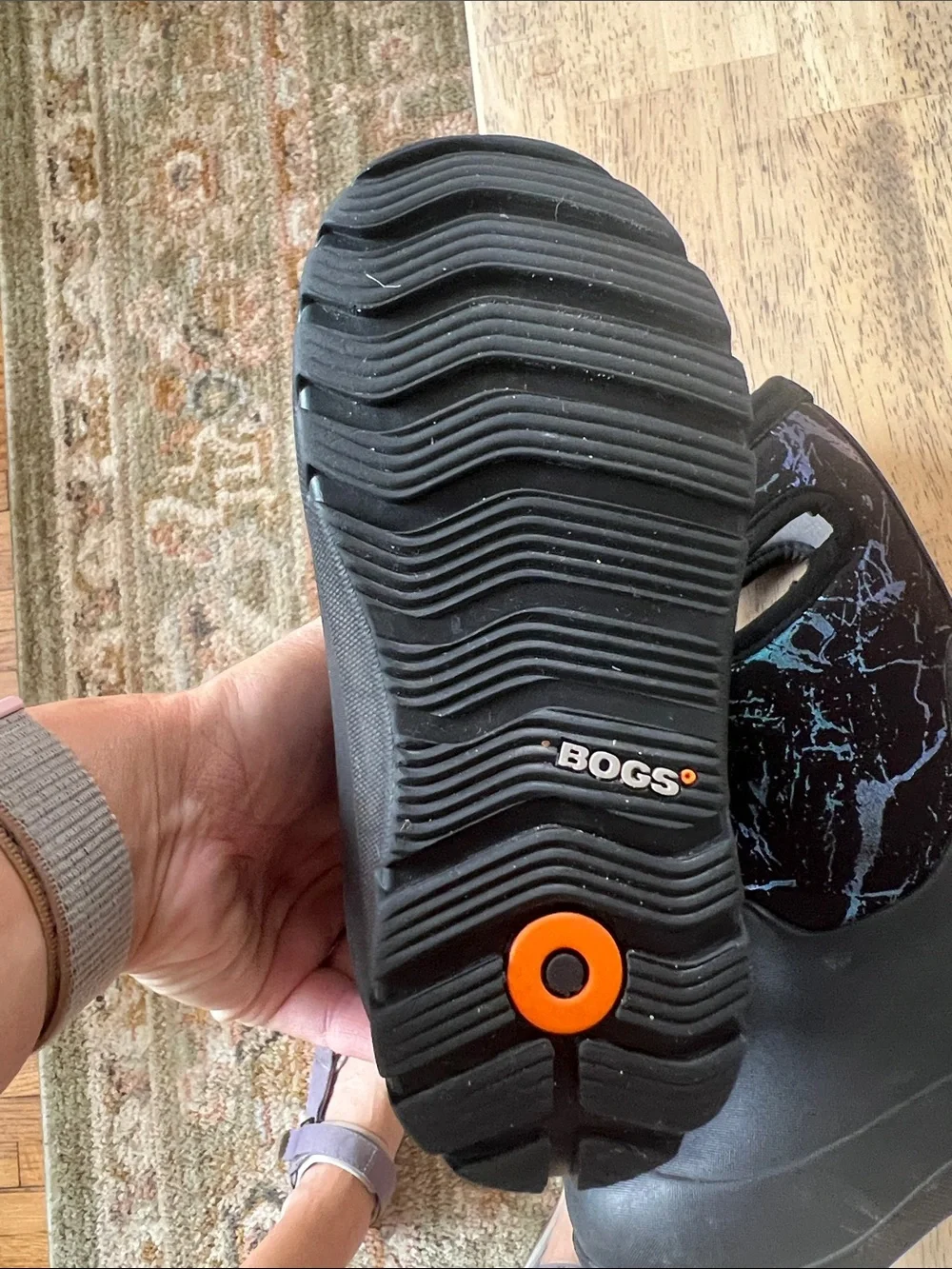 Kids Iridescent Bogs Boots Size 11